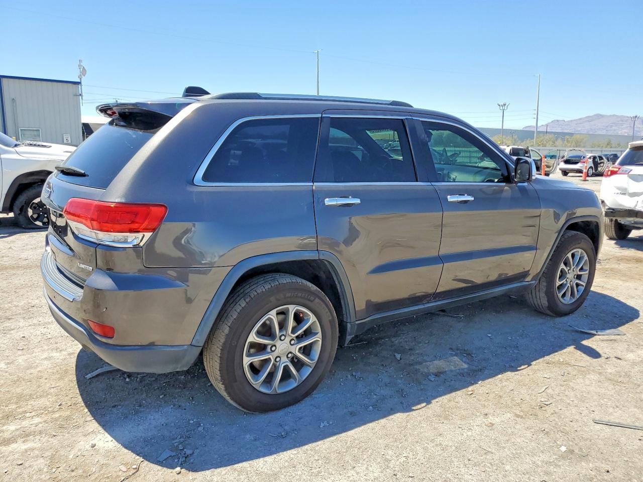 2014 Jeep Grand Cherokee Limited - Image 3