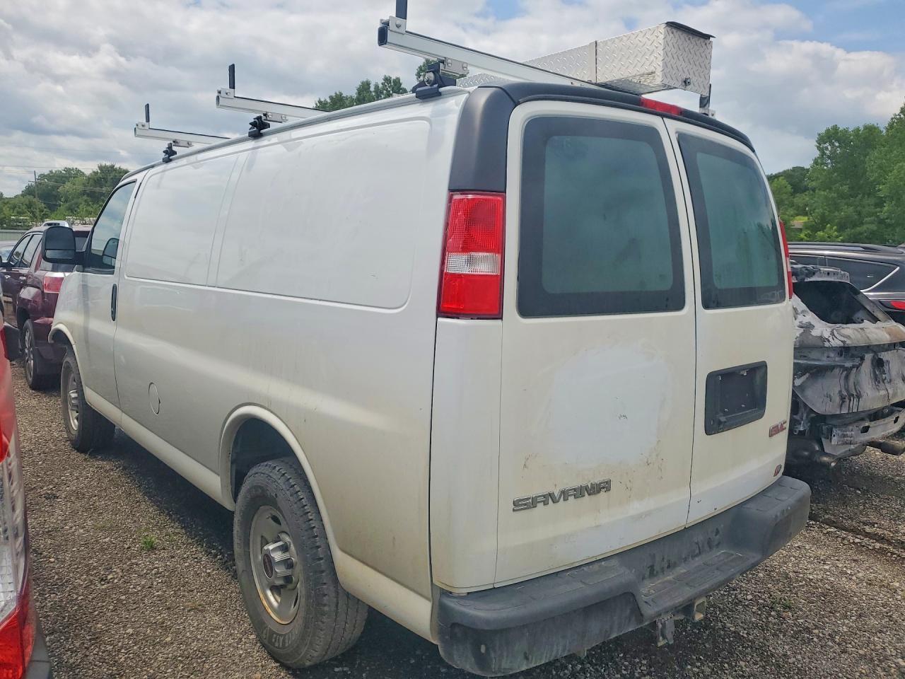 2022 GMC Savana G2500 - Image 2