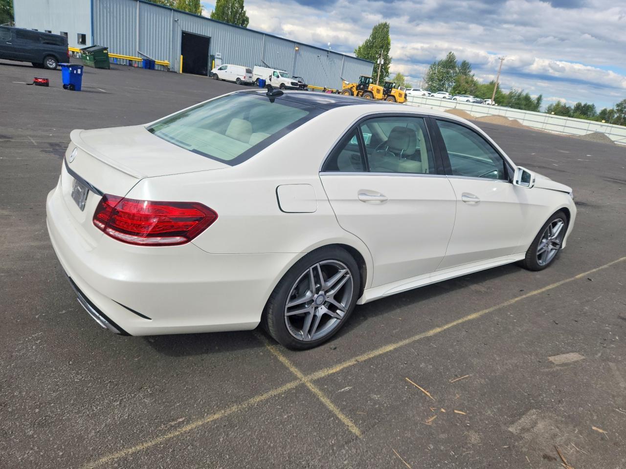 2015 Mercedes-Benz E 350 - Фото 3