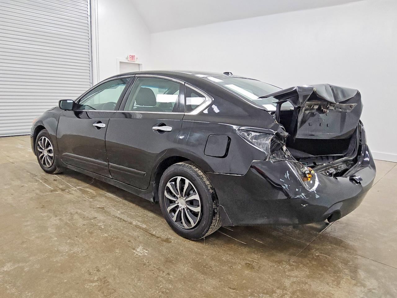 2015 Nissan Altima - Фото 2
