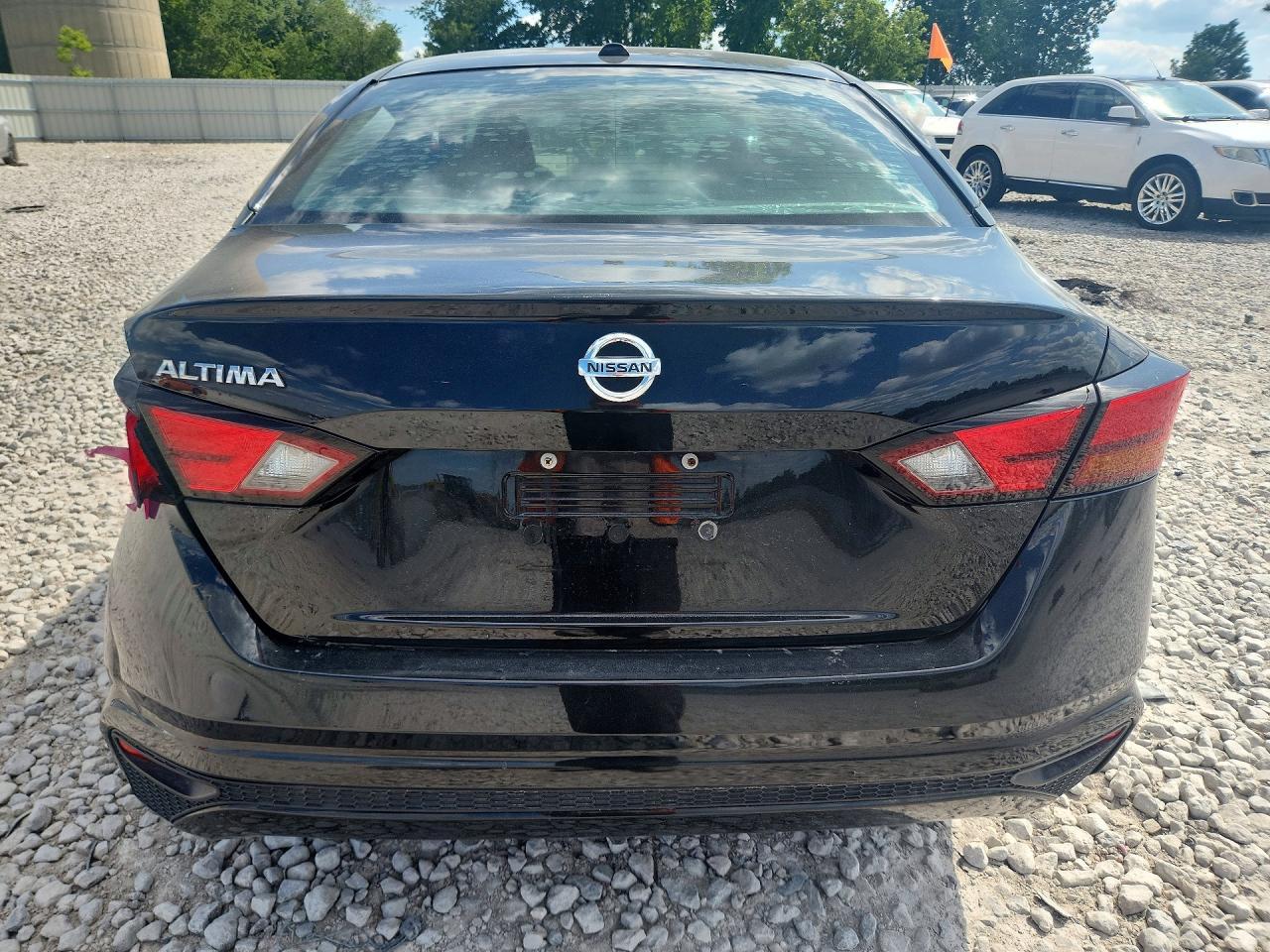 2019 Nissan Altima S - Фото 6