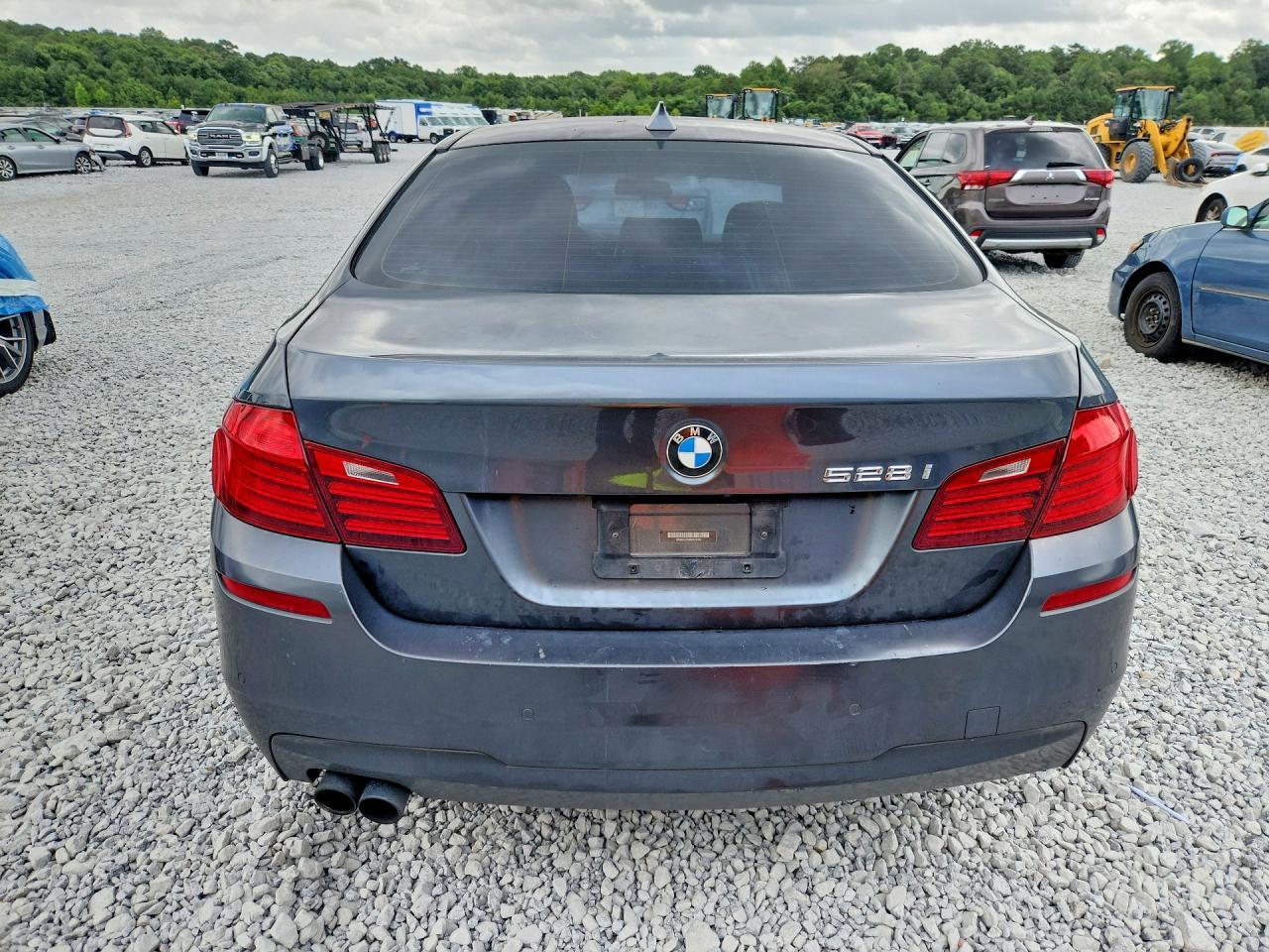 2016 BMW 528 I - Фото 6