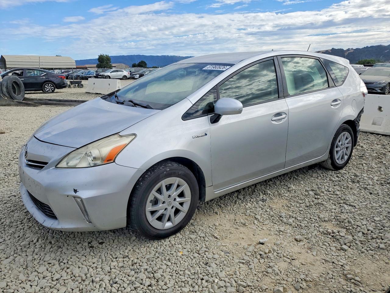 2013 Toyota Prius V Three