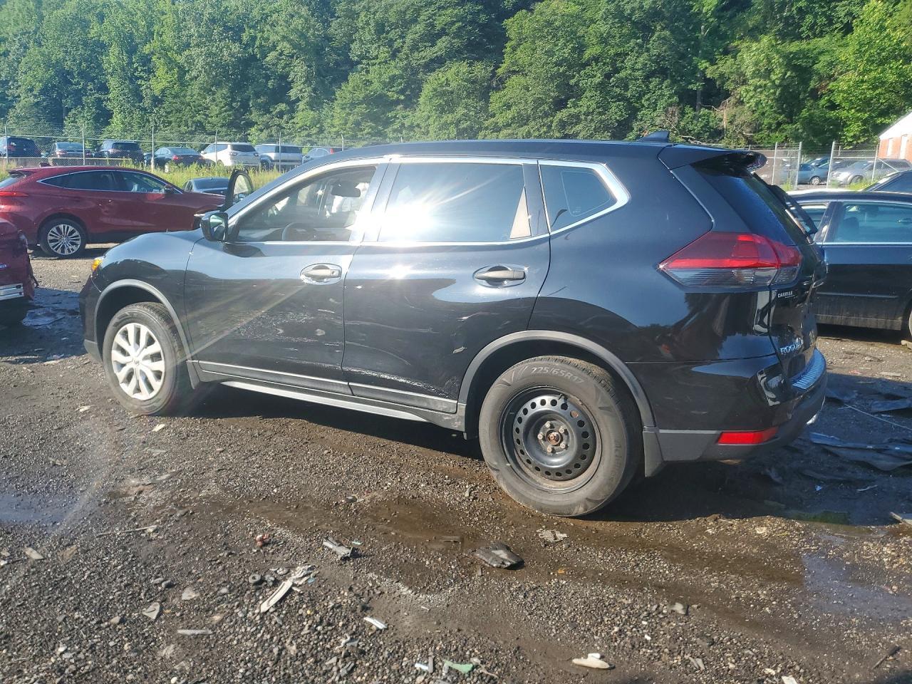 2019 Nissan Rogue S - Фото 2