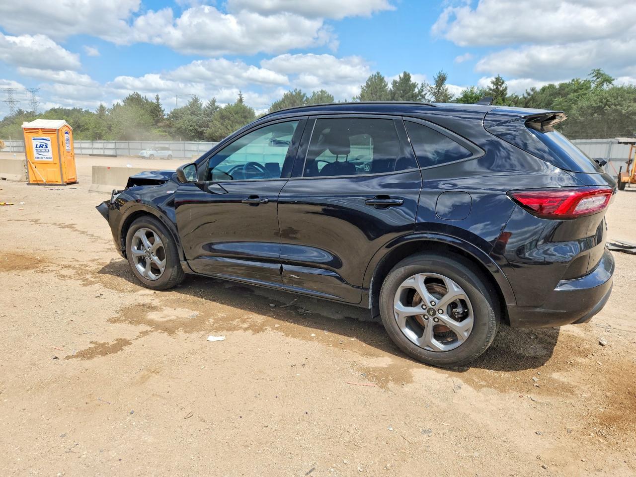 2023 Ford Escape St Line - Фото 2