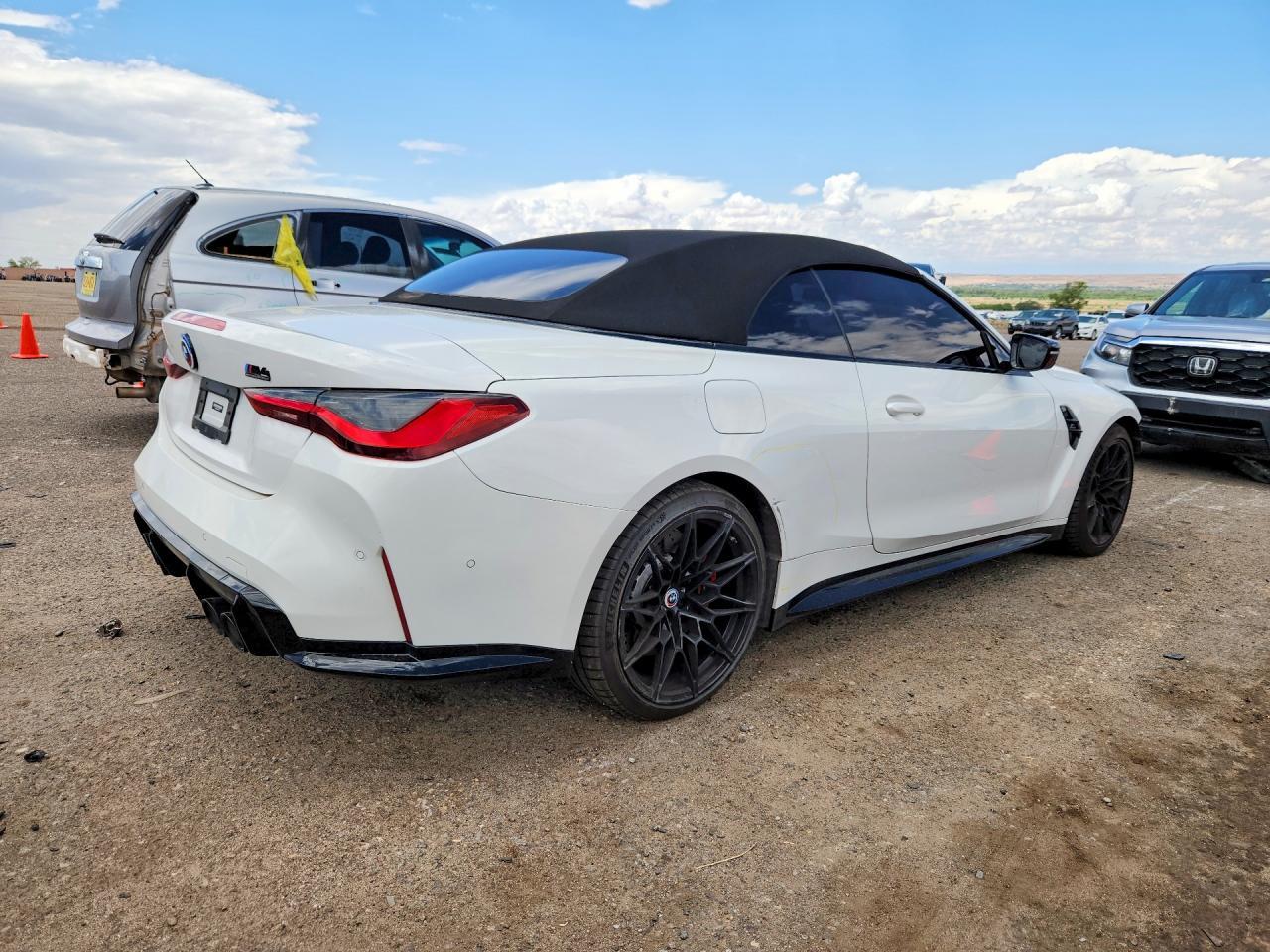 2022 BMW M4 Competition - Фото 3