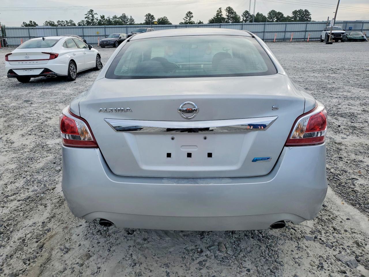 2013 Nissan Altima 2.5 - Image 6