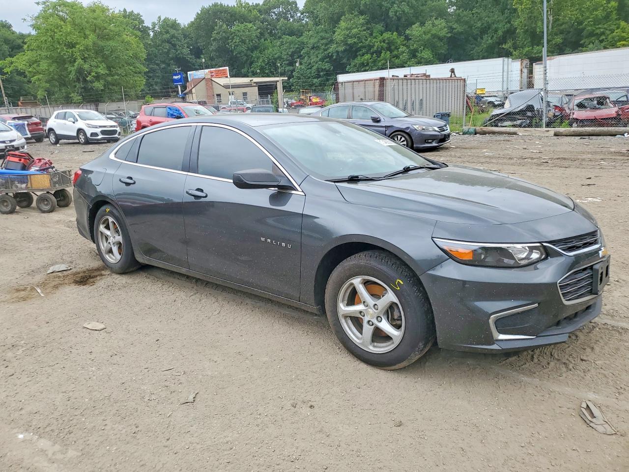 2018 Chevrolet Malibu Ls - Image 4