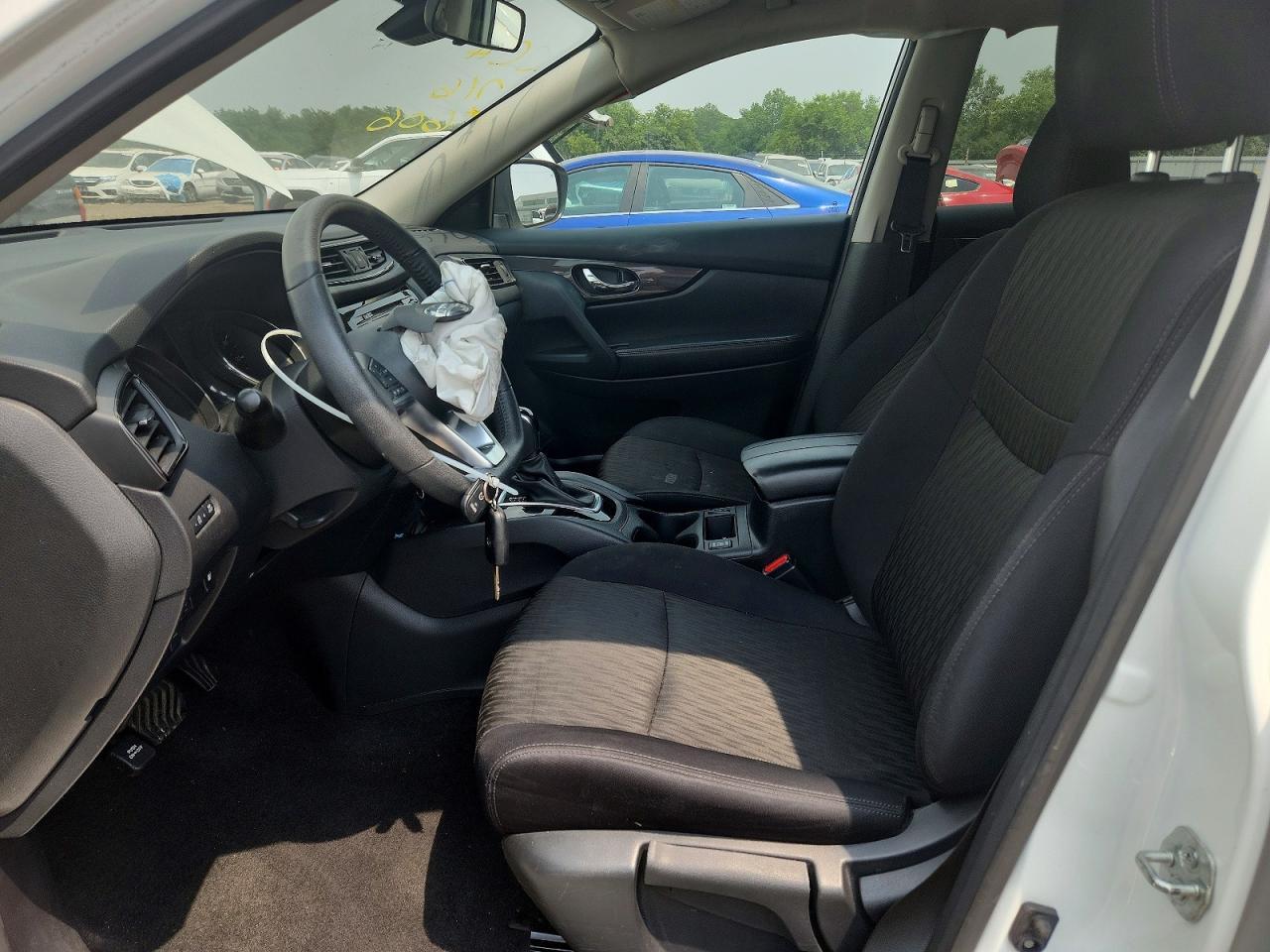 2019 Nissan Rogue S - Фото 7