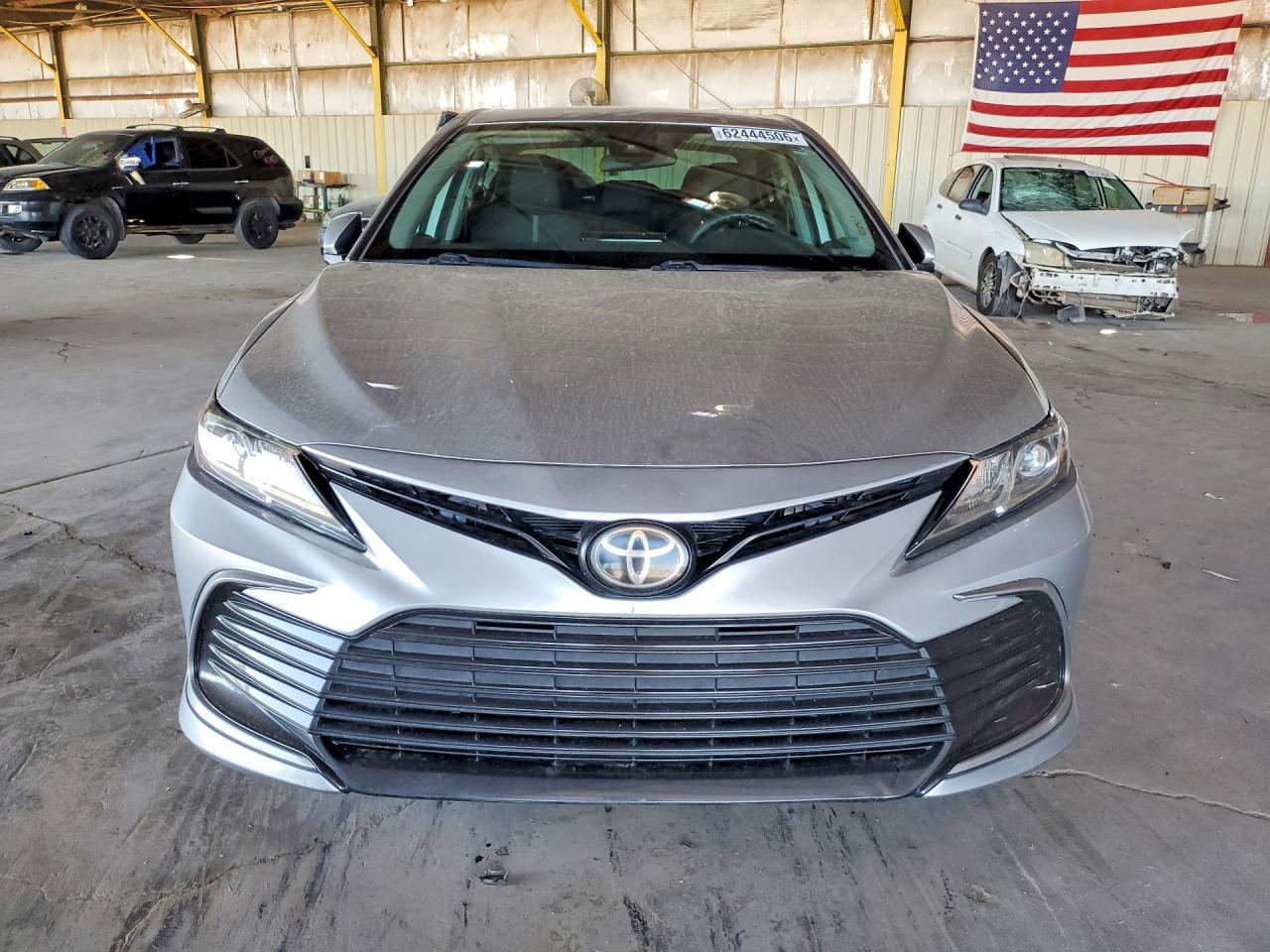 2022 Toyota Camry Le - Image 5