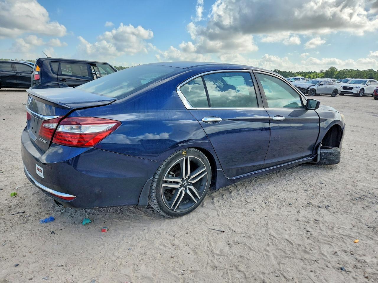 2017 Honda Accord Sport - Image 3