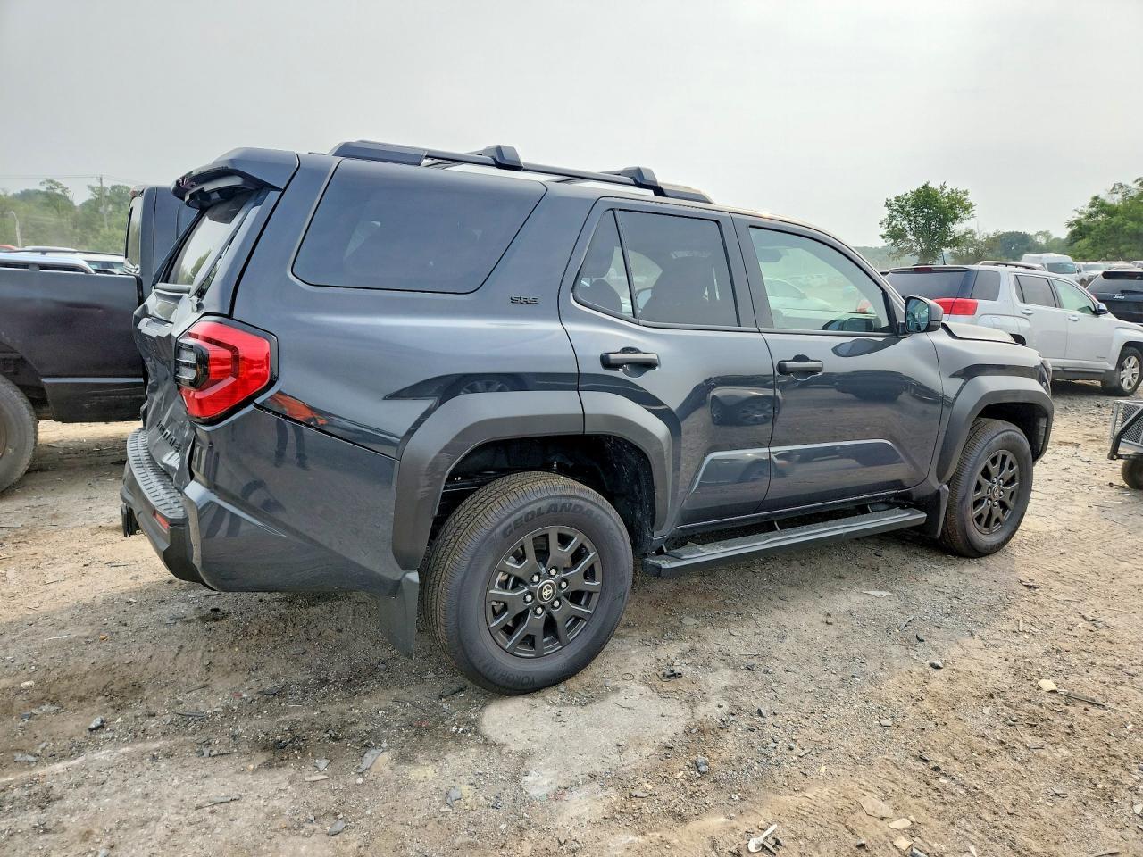 2026 Toyota 4Runner Sr5 - Image 3