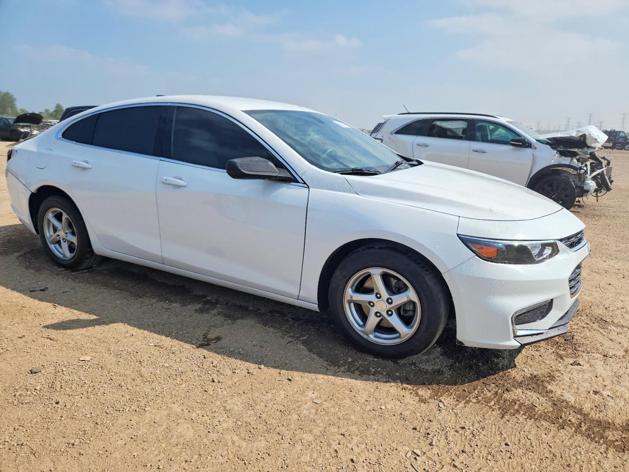 2016 Chevrolet Malibu L - Image 4
