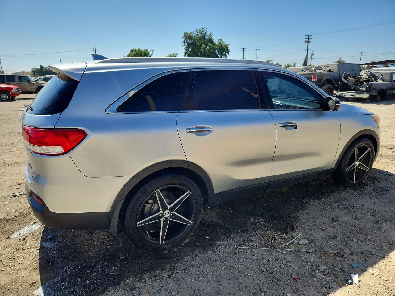 2016 Kia Sorento Ex - Фото 3