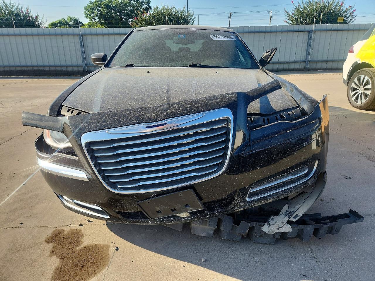 2014 Chrysler 300 - Image 5