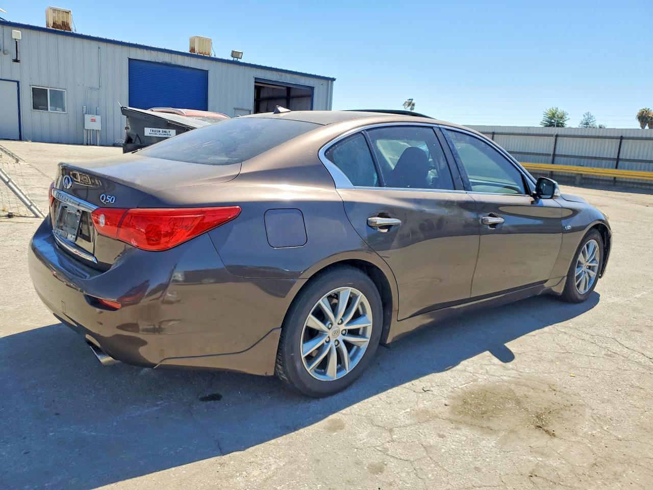 2016 Infiniti Q50 3.0T Premium - Фото 3
