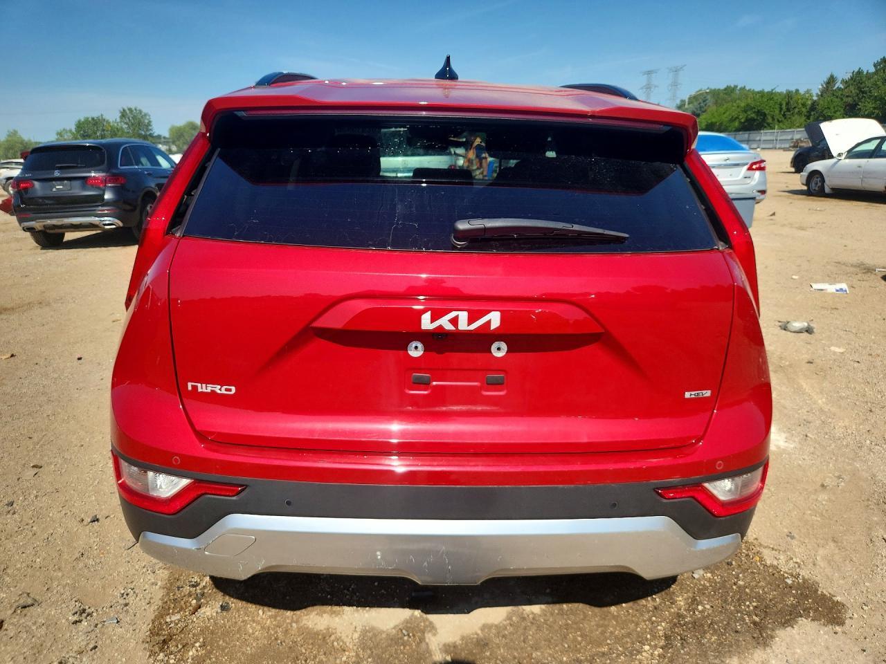 2023 Kia Niro Ex - Image 6