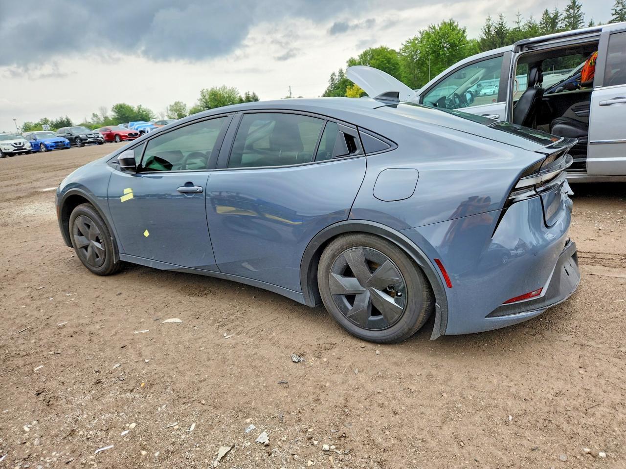 2026 Toyota Prius Plug-In Hybrid Se - Фото 2
