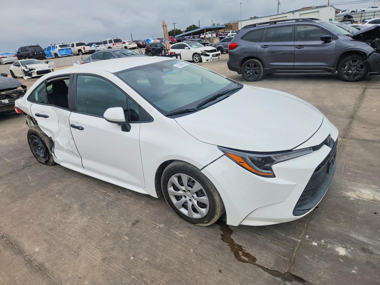 2023 Toyota Corolla Le - Image 4