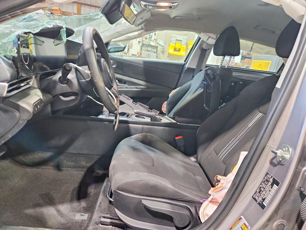 2024 Hyundai Elantra Sel - Image 7