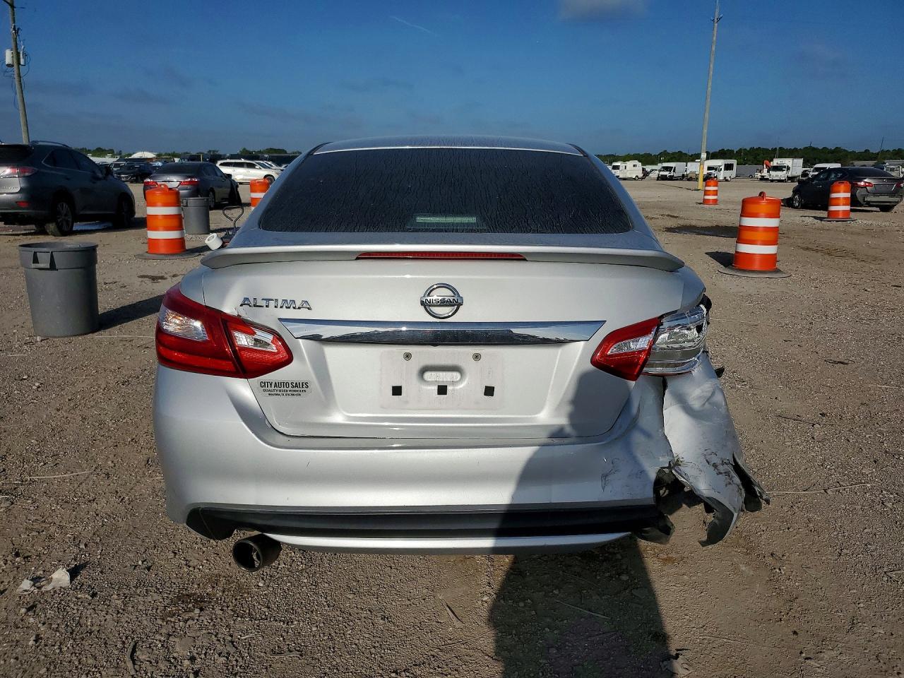 2017 Nissan Altima 2.5 S - Фото 6