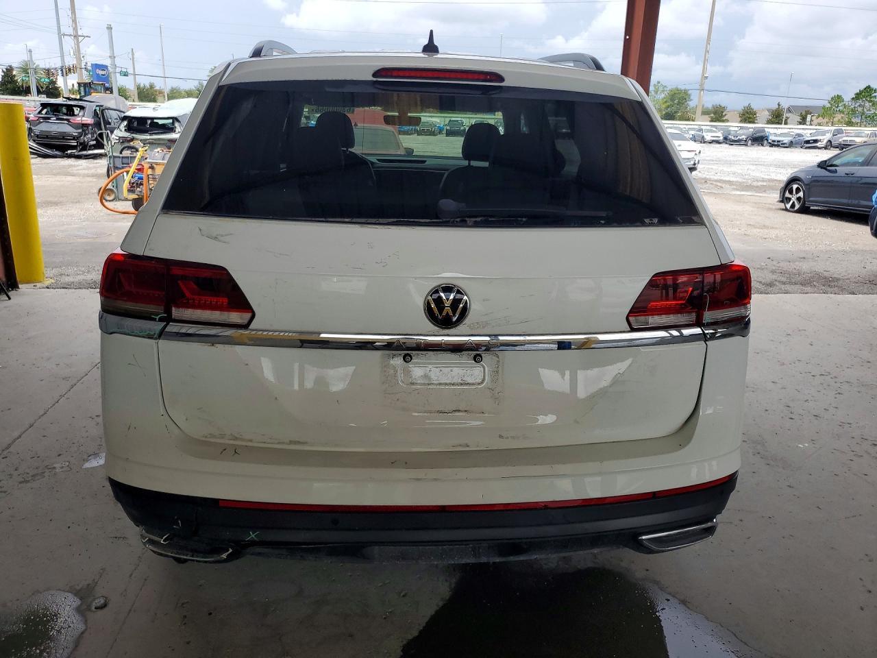 2022 Volkswagen Atlas Se - Image 6