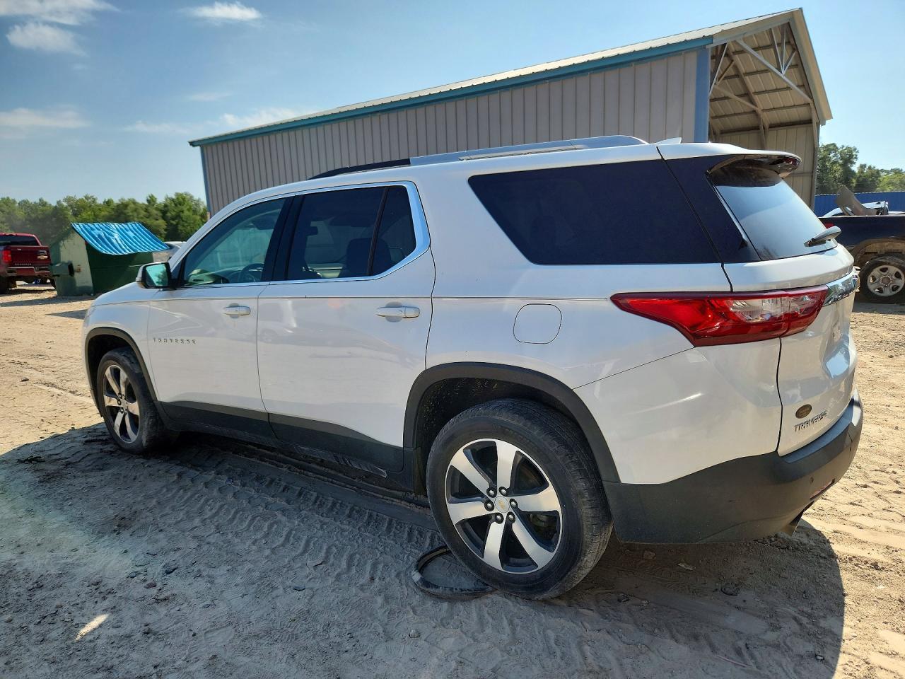 2018 Chevrolet Traverse Lt - Фото 2