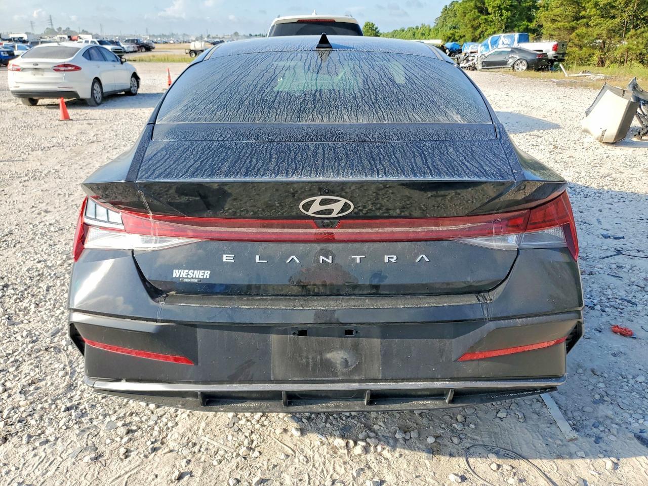 2025 Hyundai Elantra Sel - Фото 6