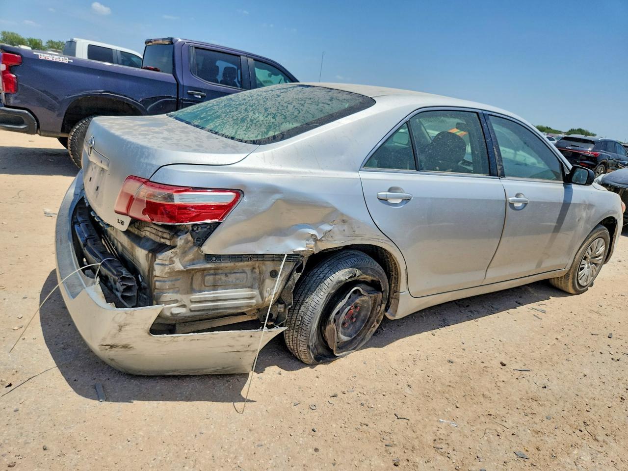 2007 Toyota Camry Le - Image 3