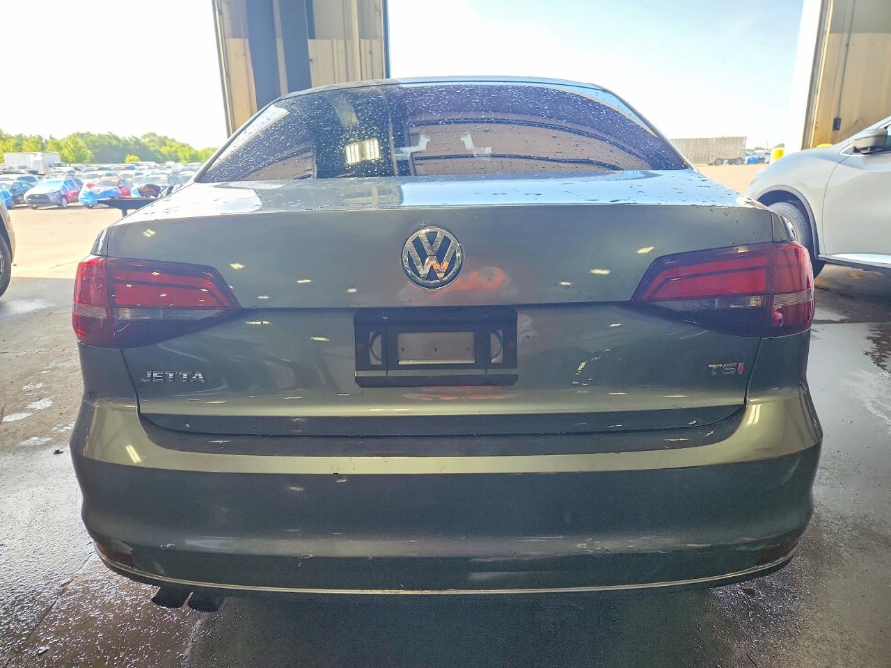 2017 Volkswagen Jetta S - Image 6