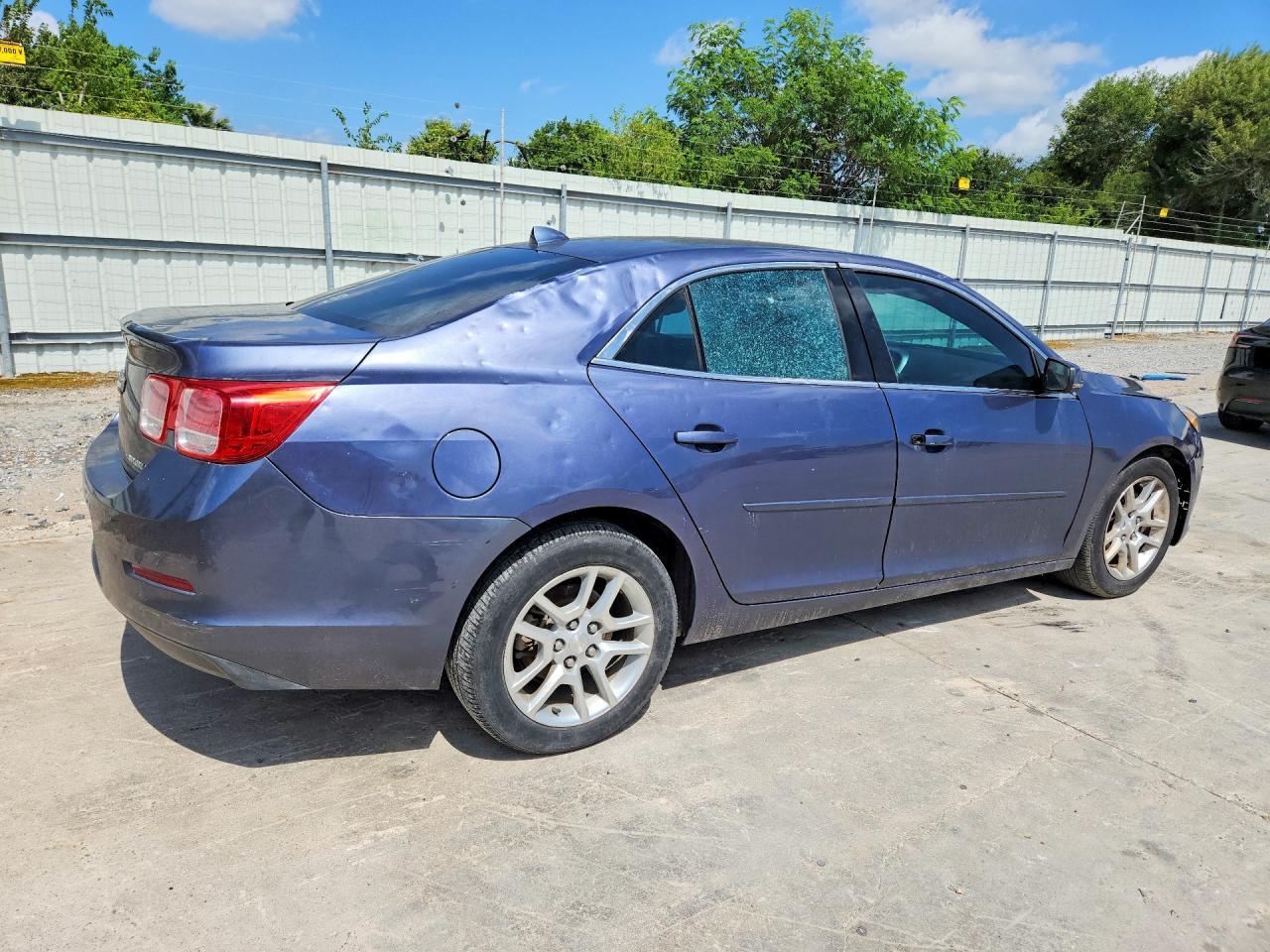 2014 Chevrolet Malibu 1Lt - Image 3