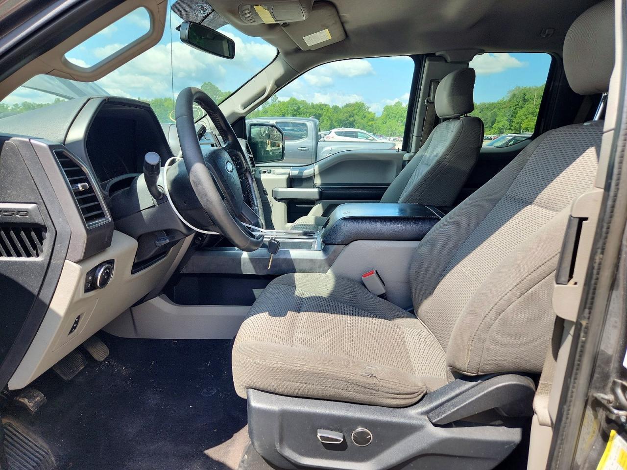 2017 Ford F150 Super Cab - Фото 7