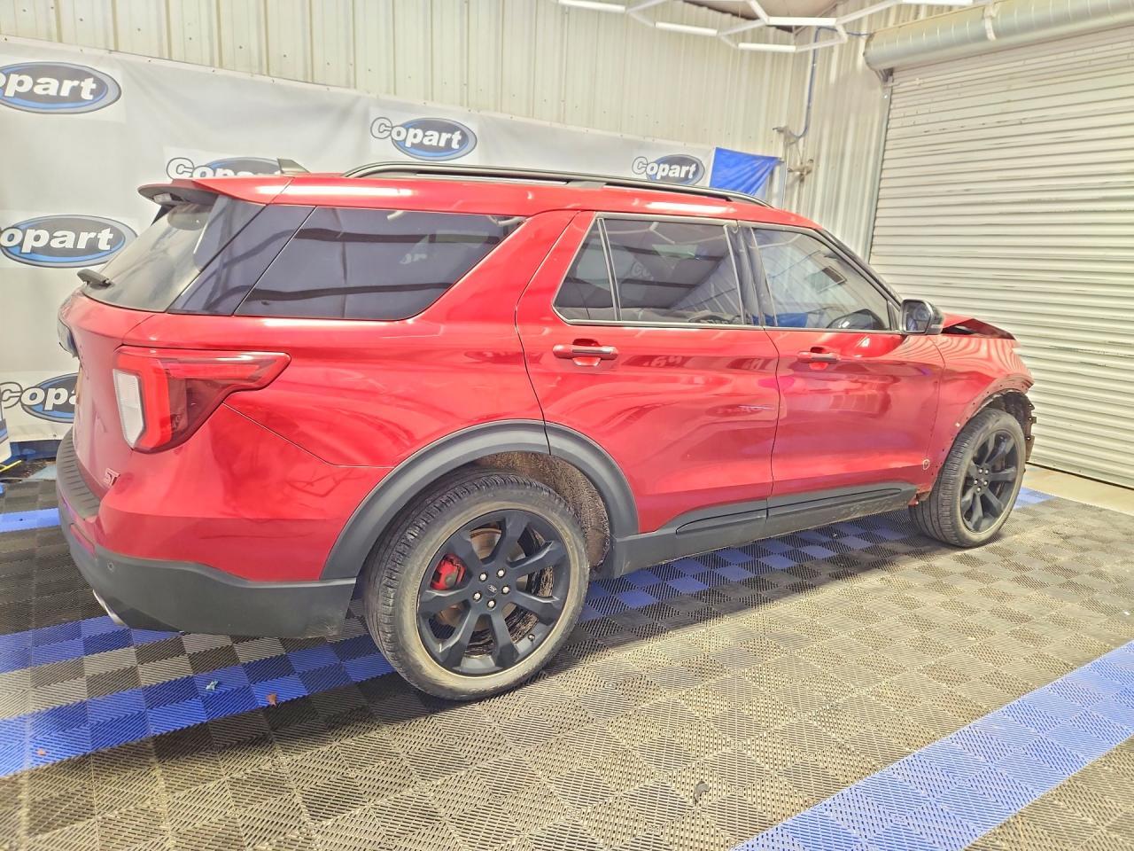 2024 Ford Explorer St - Image 3