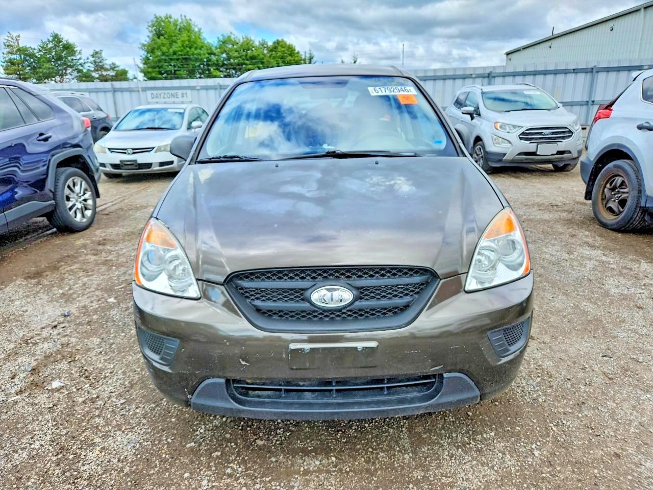 2010 Kia Rondo Lx - Фото 5