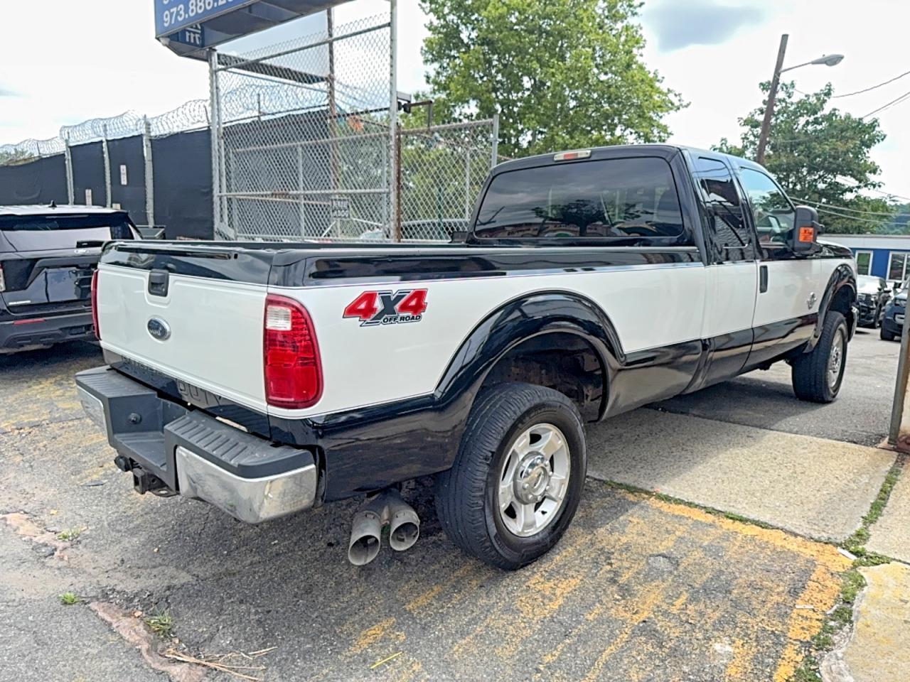 2016 Ford F250 Super Duty - Фото 4