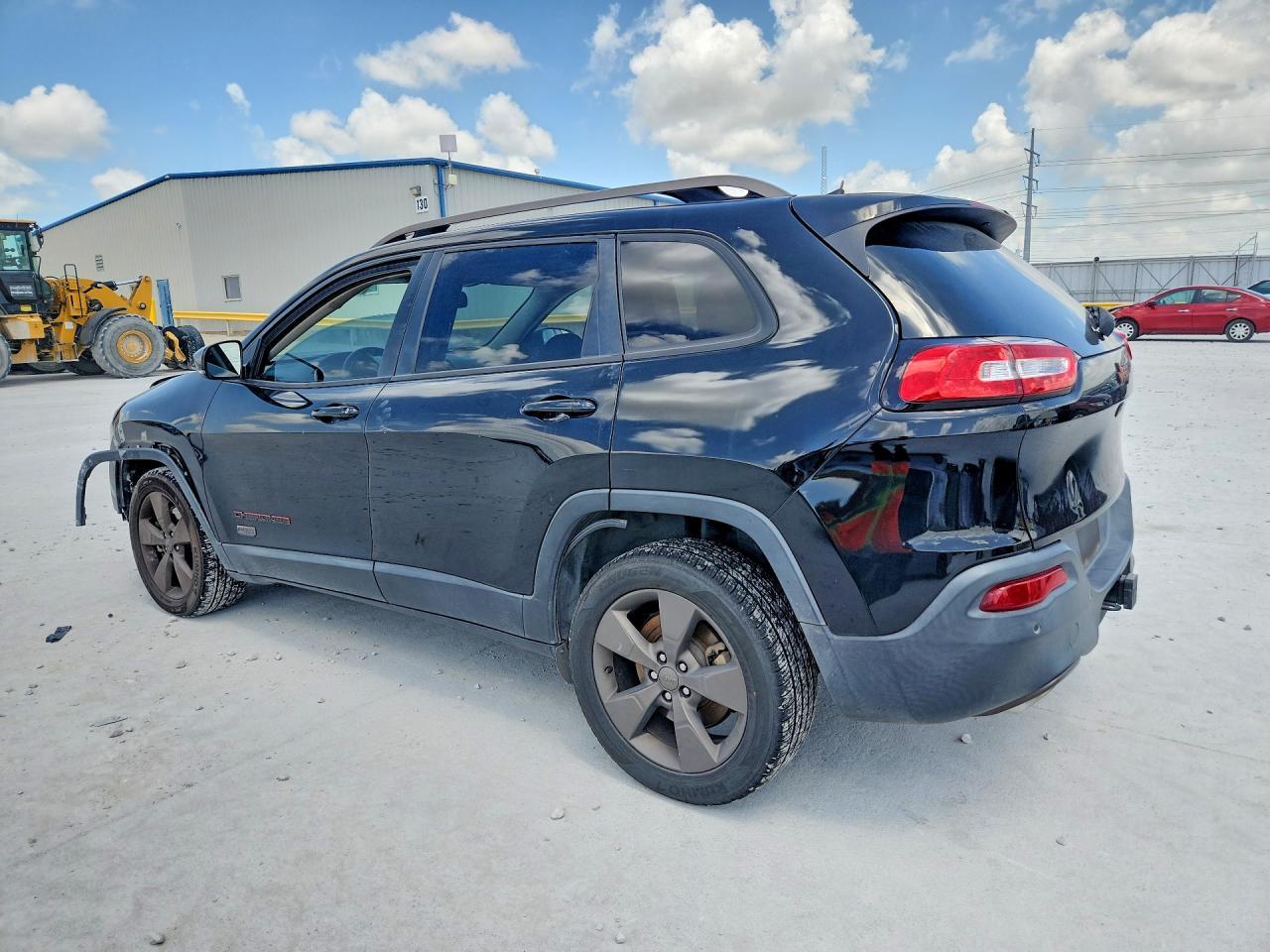2016 Jeep Cherokee Latitude - Фото 2
