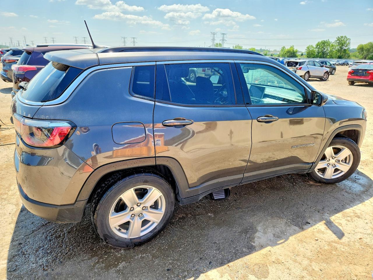 2022 Jeep Compass Latitude - Фото 3