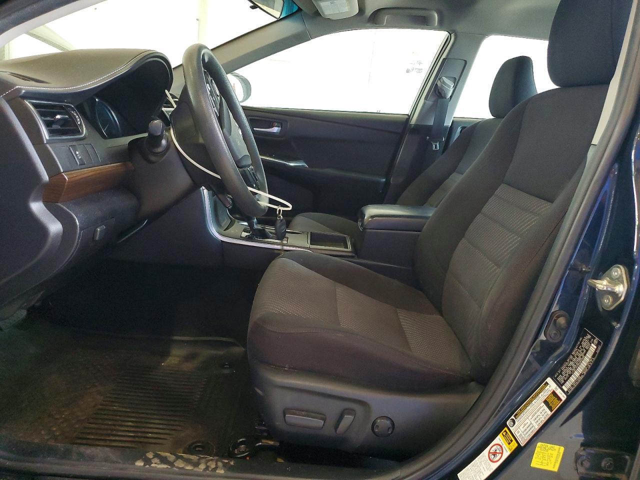 2017 Toyota Camry Le - Image 7