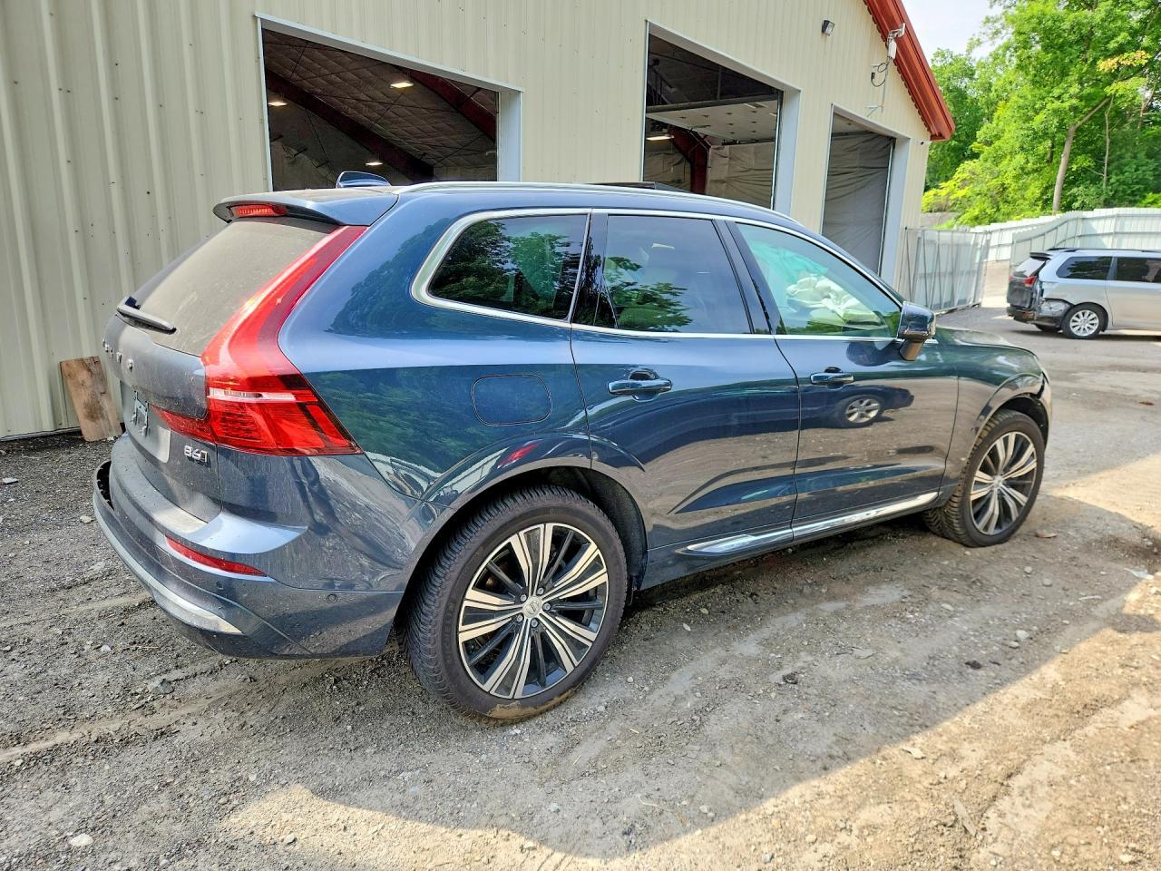 2022 Volvo Xc60 B6 Inscription - Фото 3
