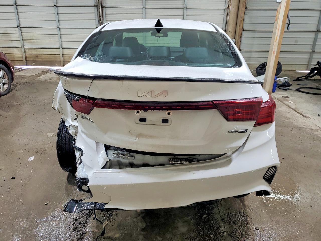 2023 Kia Forte Gt Line - Фото 6