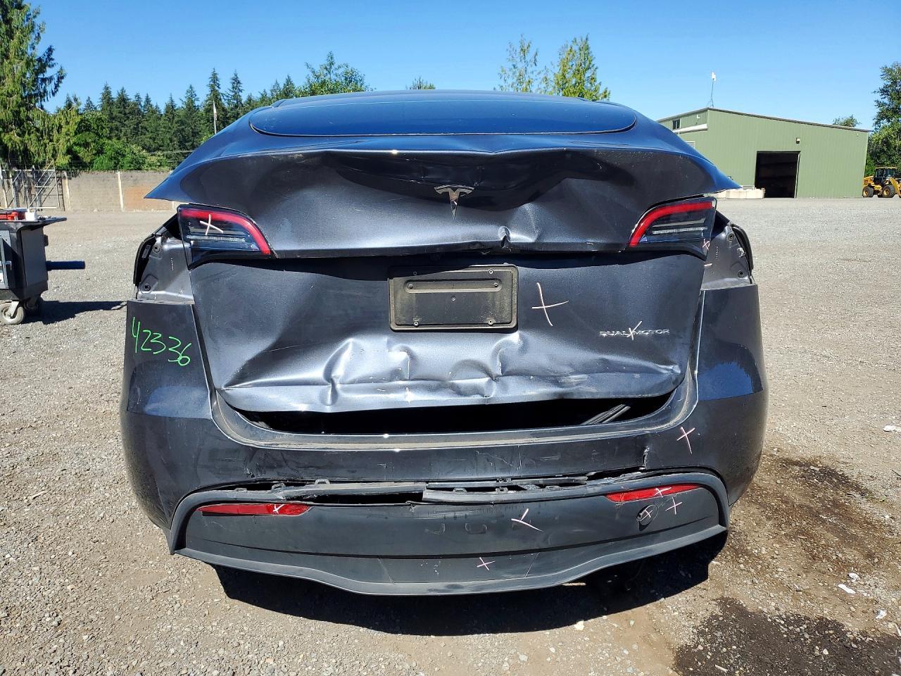 2023 Tesla Model Y - Фото 6