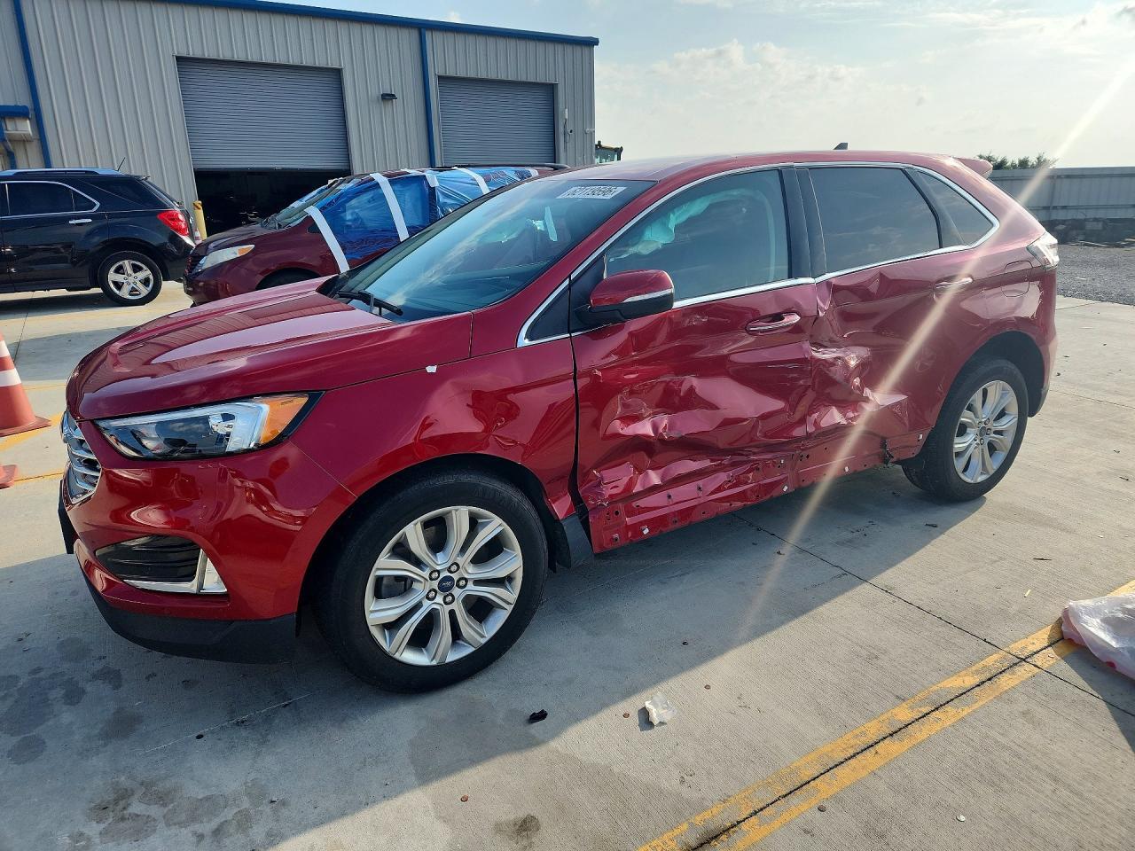 2022 Ford Edge Titanium