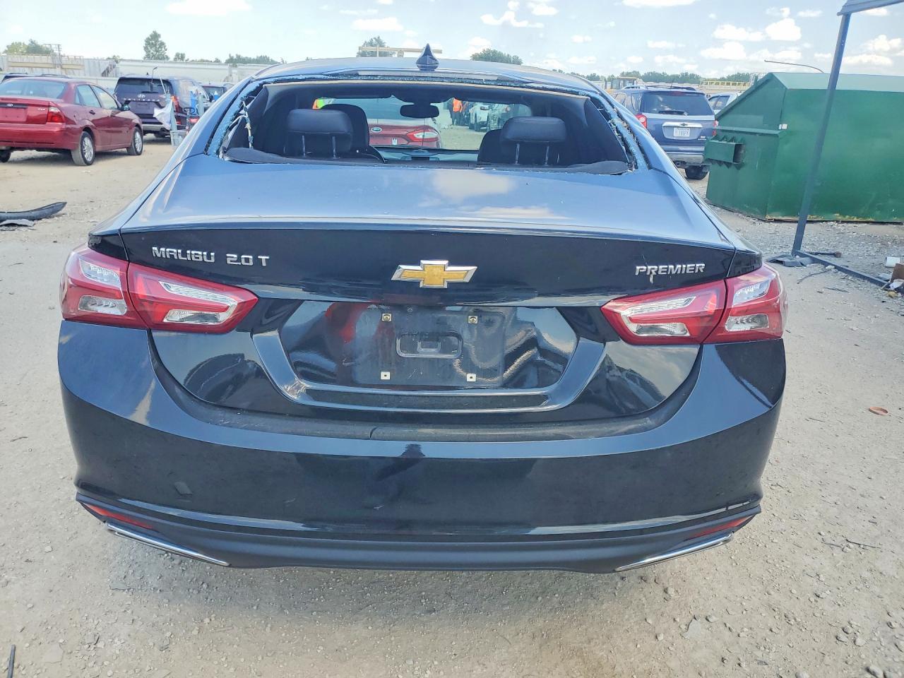 2022 Chevrolet Malibu Premier - Фото 6