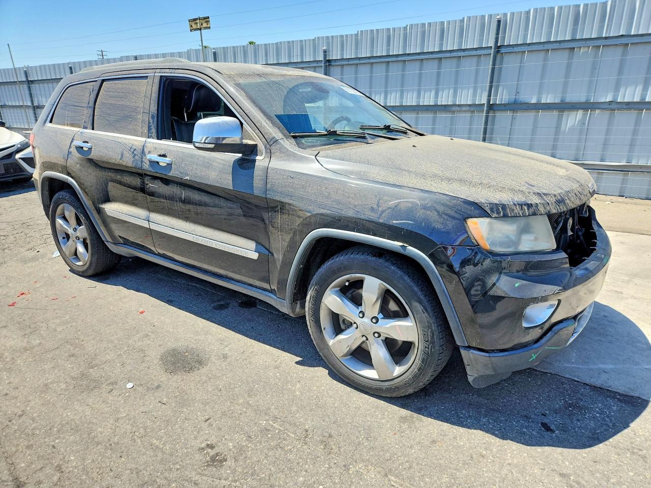 2013 Jeep Grand Cherokee Overland - Image 4