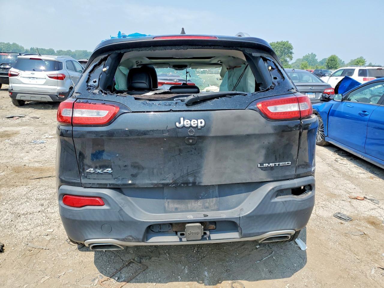 2016 Jeep Cherokee Limited - Image 6