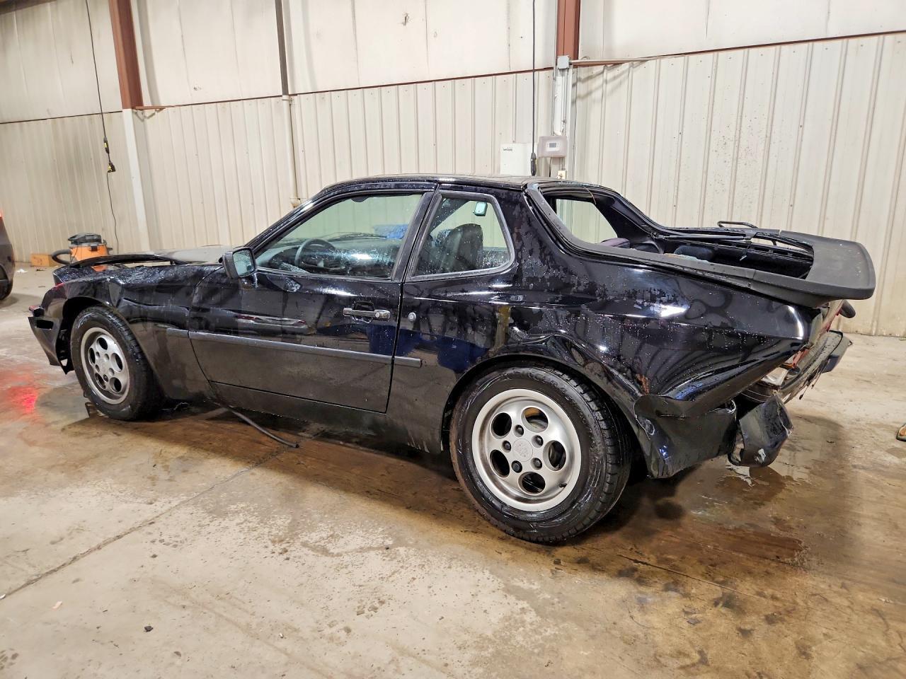 1988 Porsche 944 - Image 2