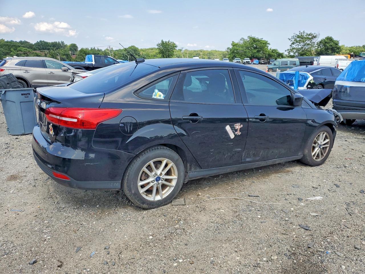 2018 Ford Focus Se - Image 3