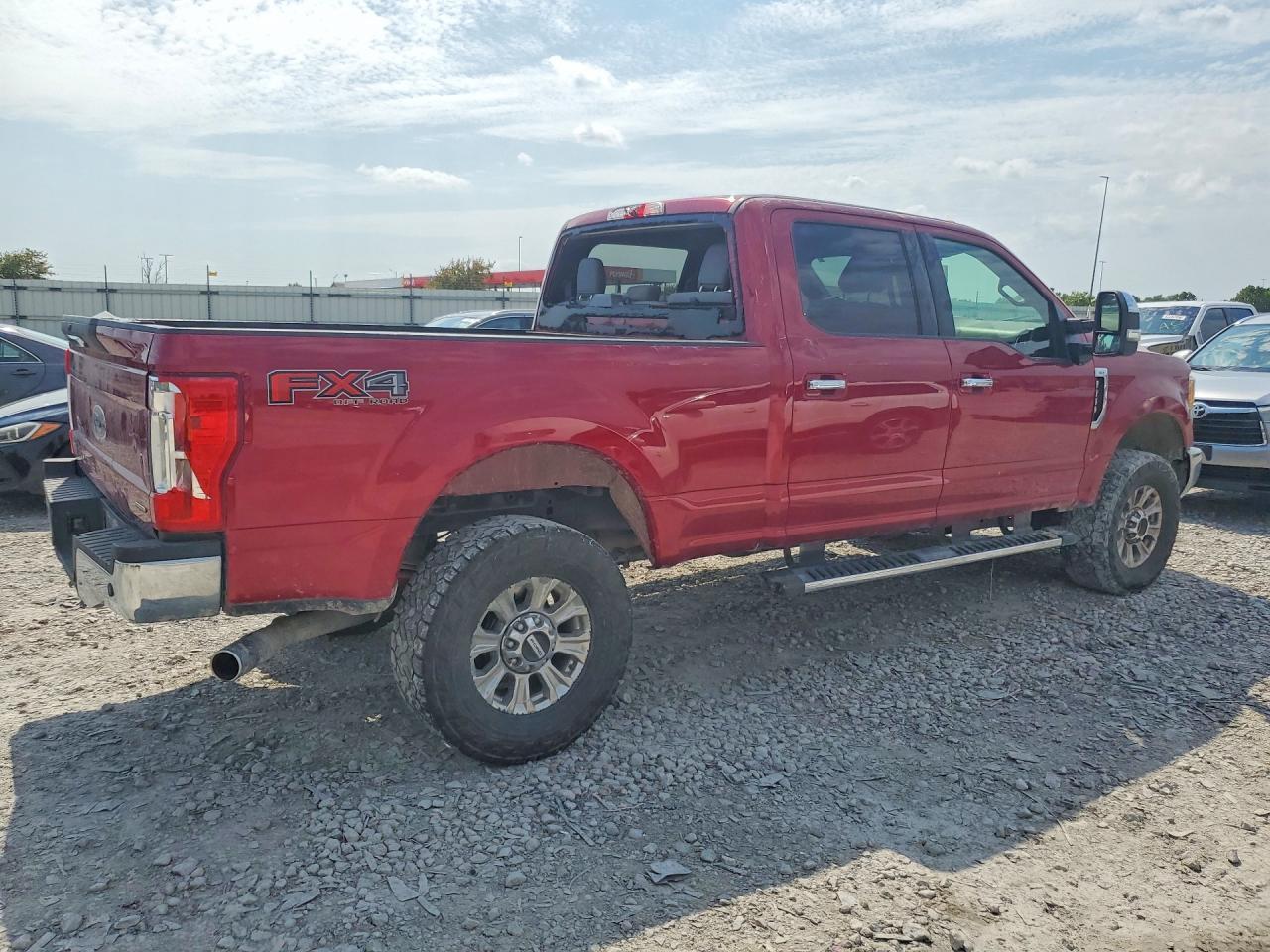 2017 Ford F250 Super Duty - Фото 3