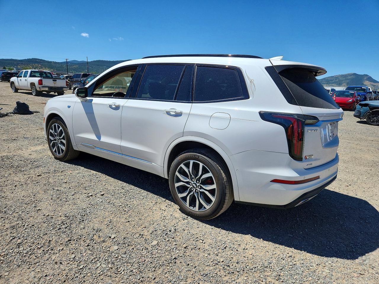 2025 Cadillac Xt6 Sport Platinum - Фото 2