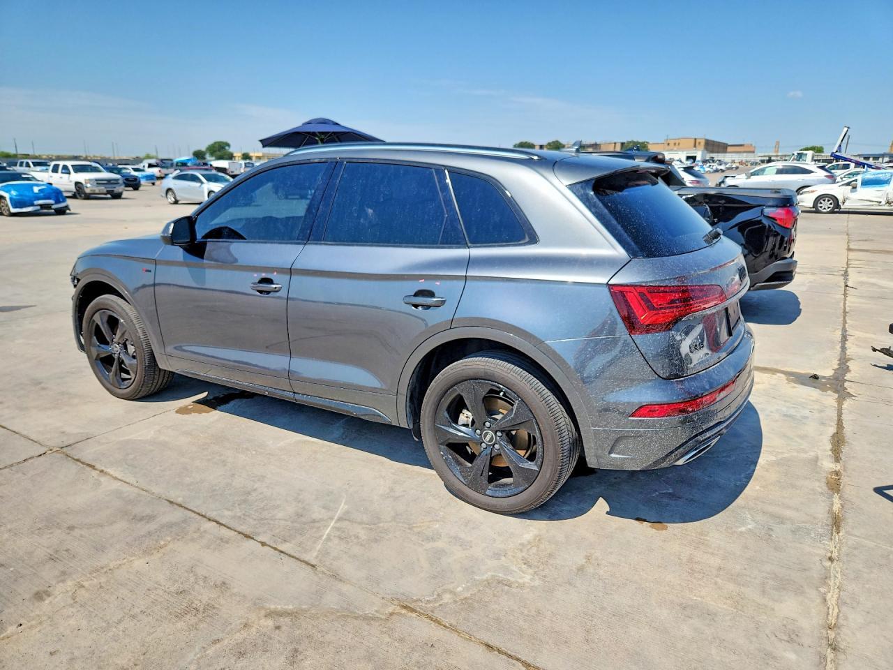 2022 Audi Q5 S Line Quattro Premium Plus - Фото 2
